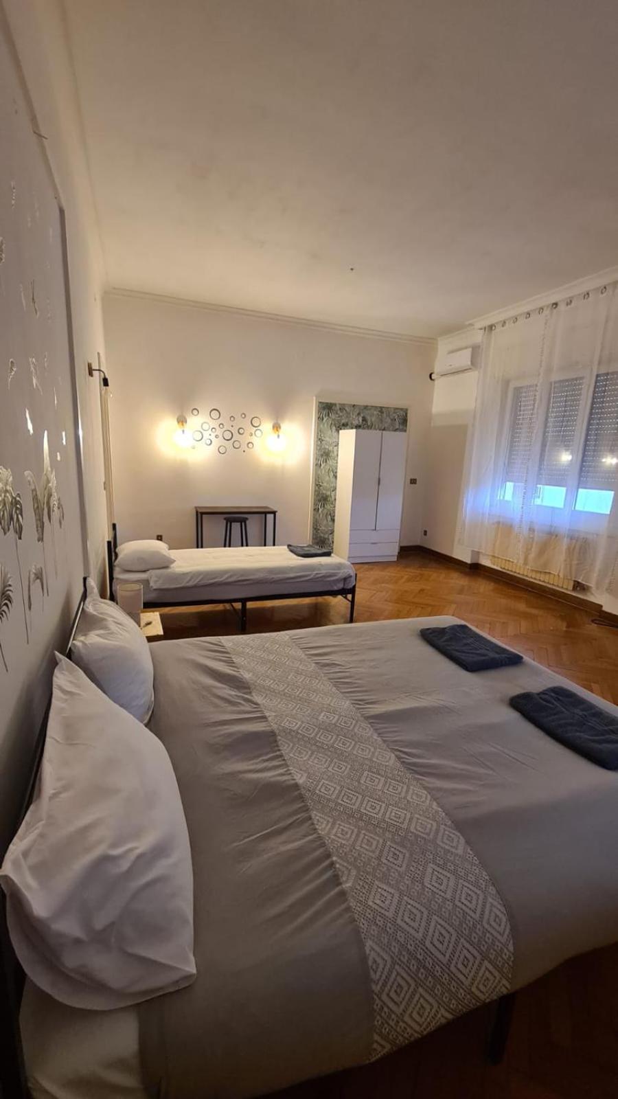 Dock Bay Lodge Hostello Triest Exterior foto